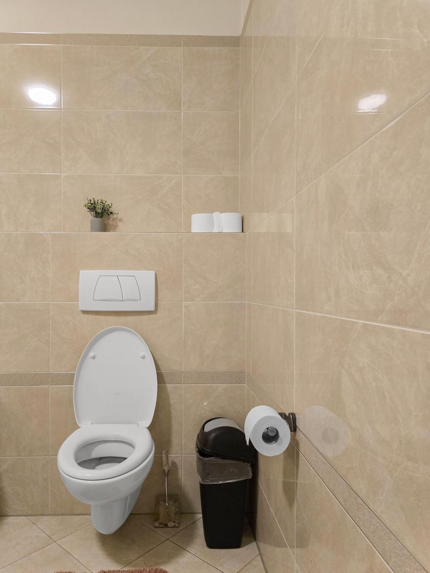 King-Size Comfort In Three Bedrooms Виена Екстериор снимка
