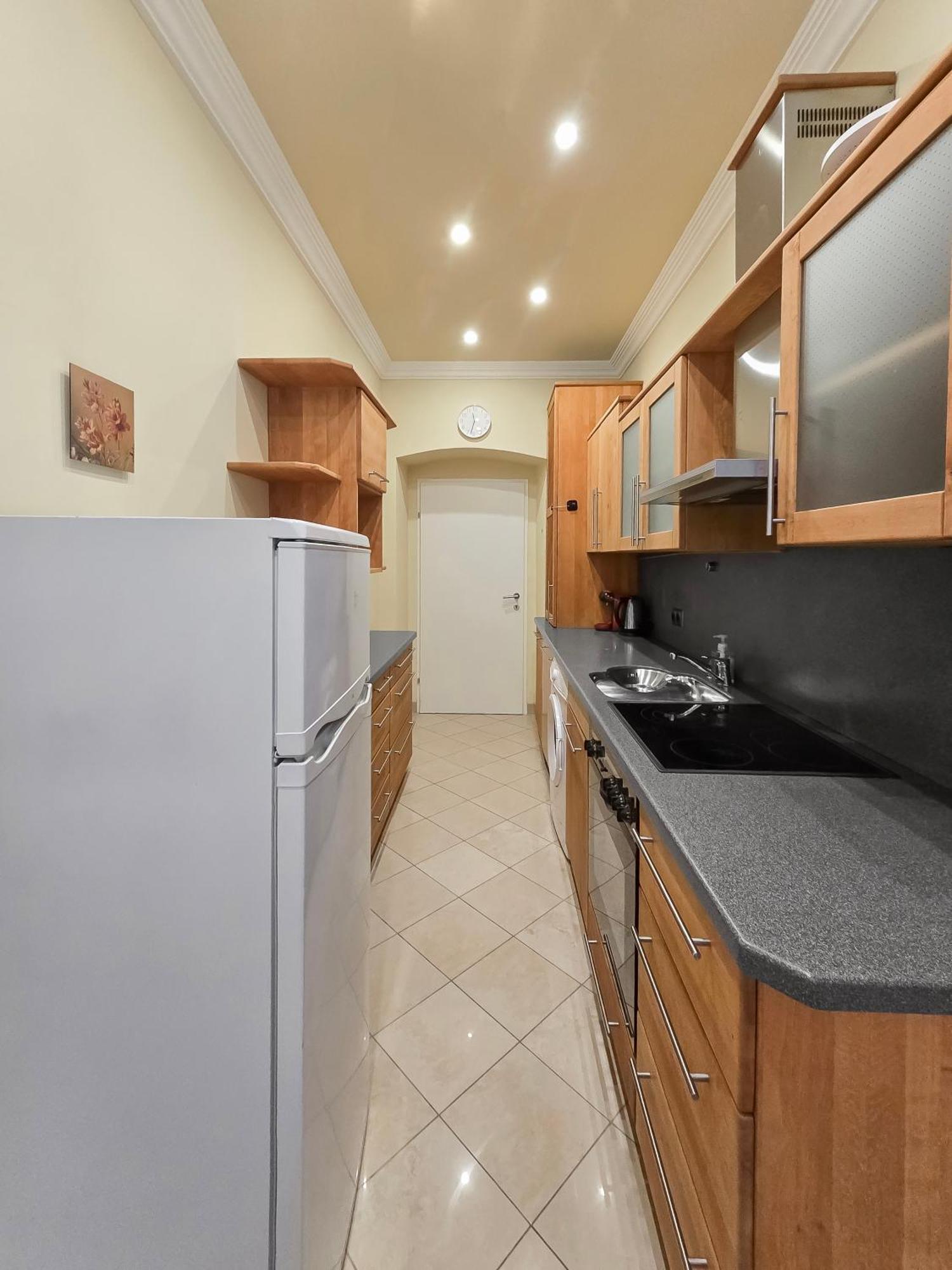 King-Size Comfort In Three Bedrooms Виена Екстериор снимка