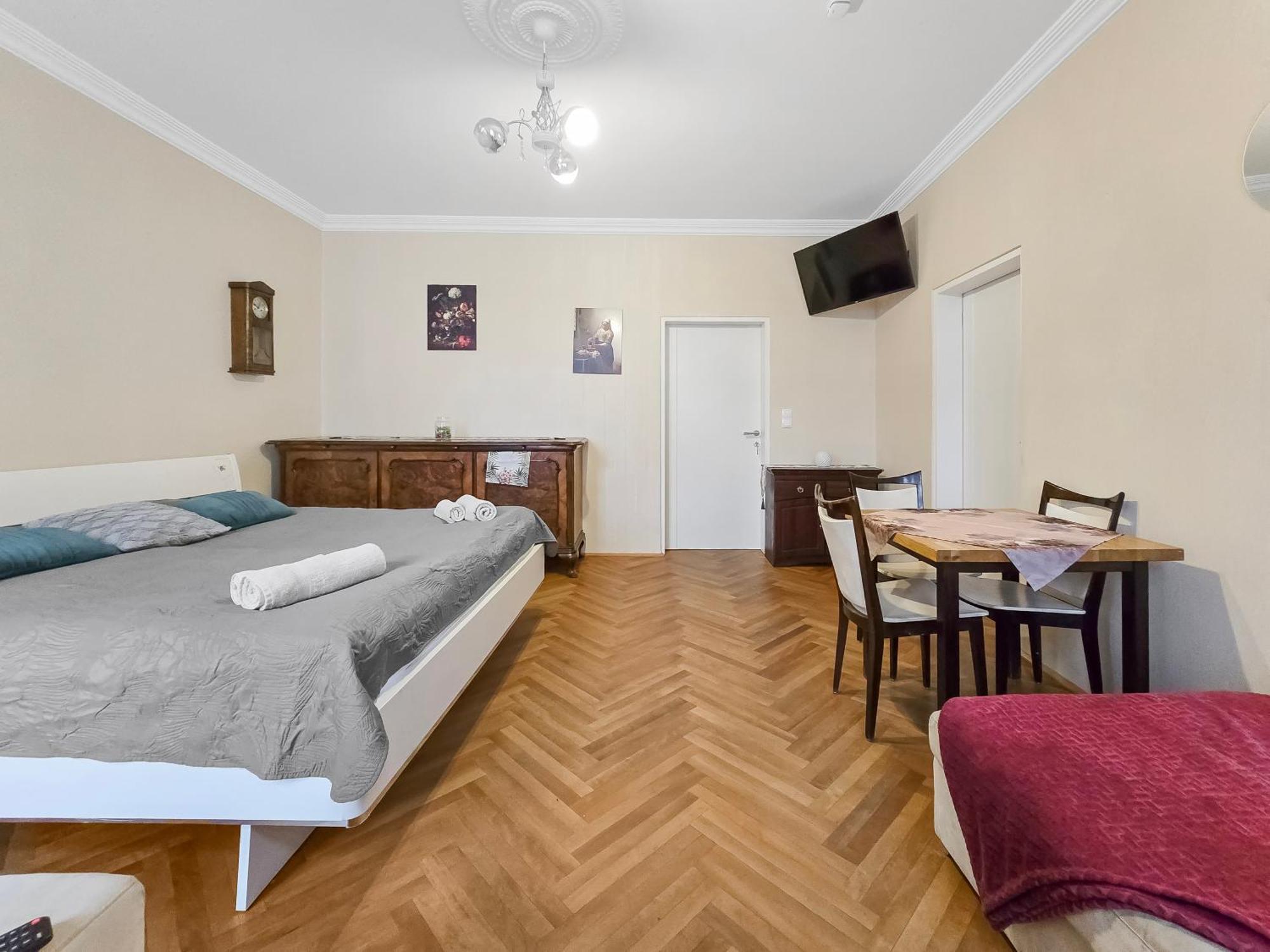 King-Size Comfort In Three Bedrooms Виена Екстериор снимка